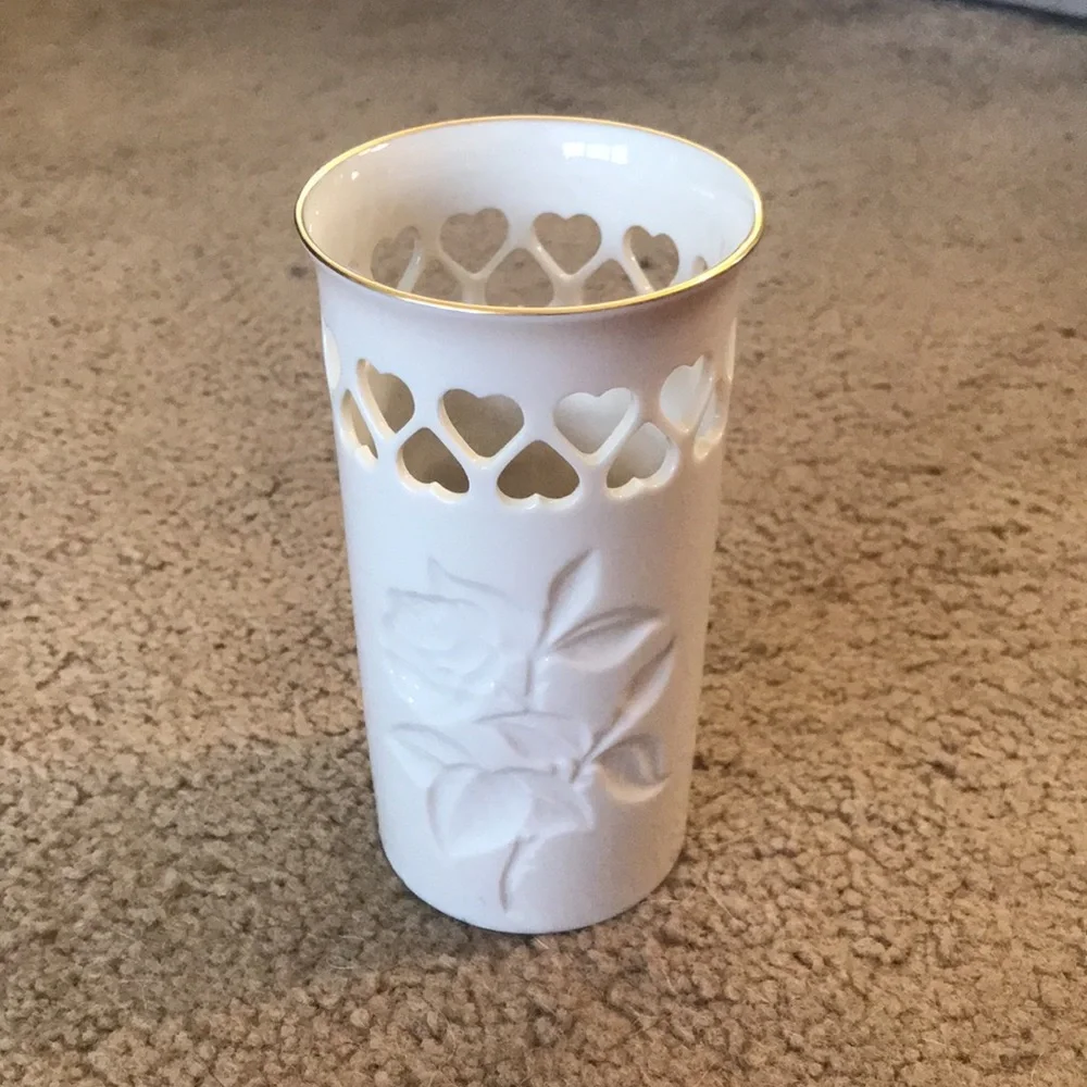 LENOX Pierced Heart China Vase *Embossed Rose*